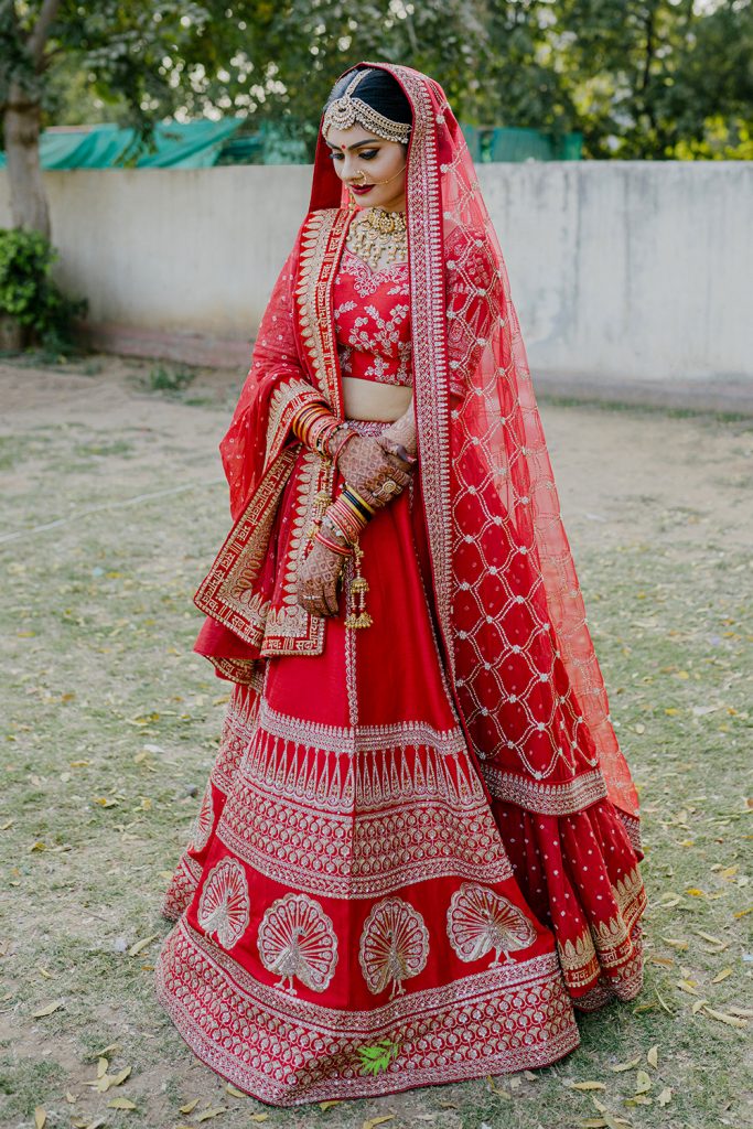red bridal lehenga for wedding
